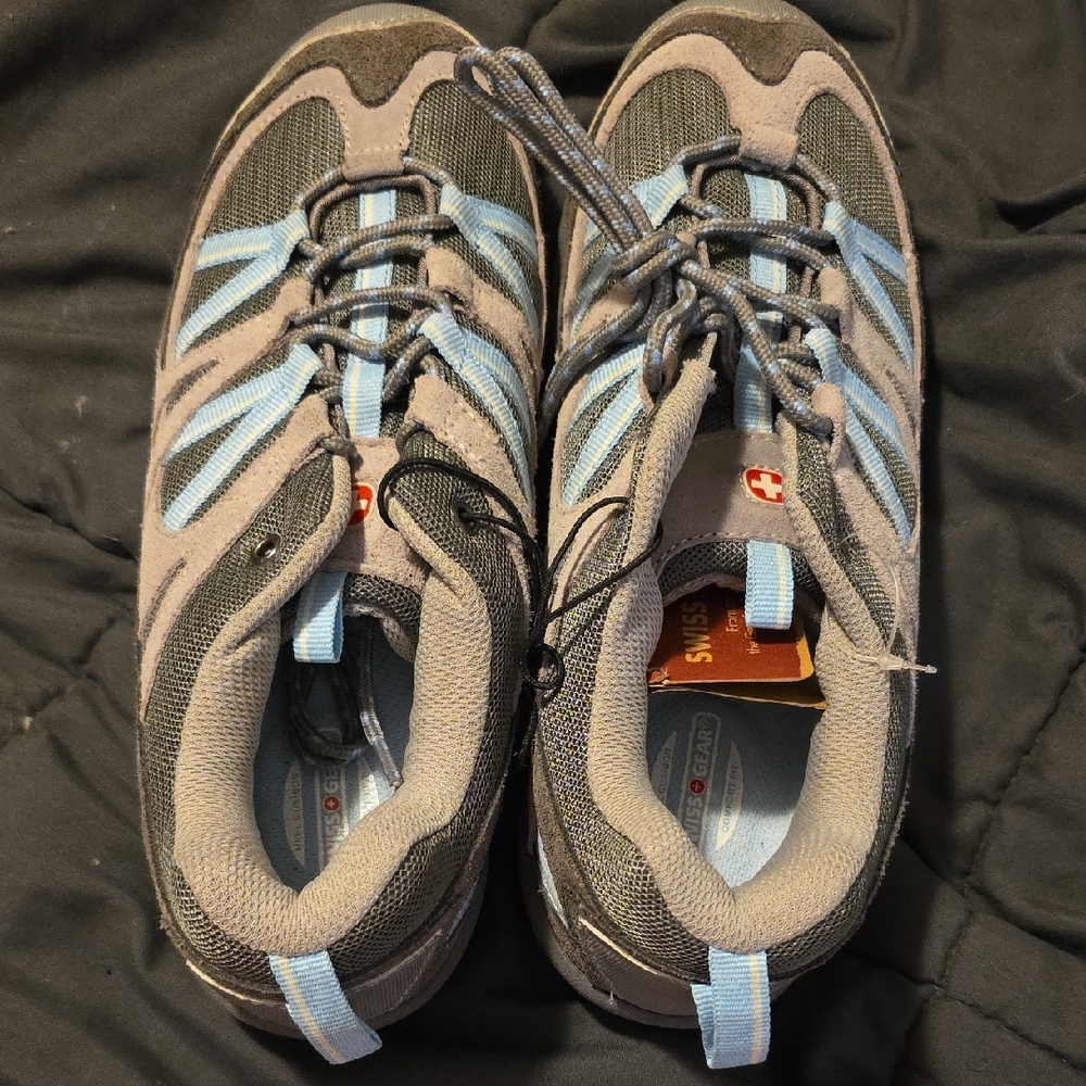SwissGear Trail Shoes in Gray and Light Blue